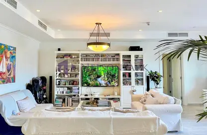 Apartment - 3 Bedrooms - 4 Bathrooms for sale in East Porto Drive - Porto Arabia - The Pearl Island - Doha