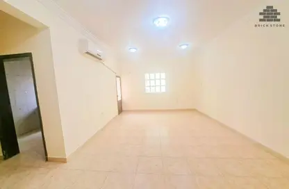 Apartment - 2 Bedrooms - 2 Bathrooms for rent in Al Mansoura - Al Mansoura - Doha