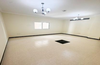 Apartment - 2 - 2 for rent in Corniche Road - Corniche Road - Doha