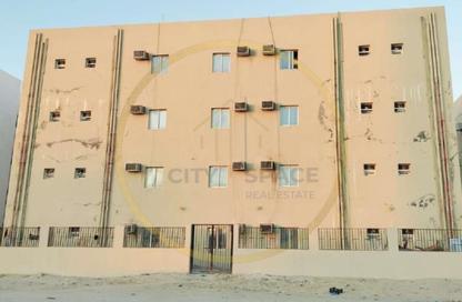 سكن عمال - استوديو - 7+ للبيع في شارع الصناعية الشرقي - بركة العوامر - الوكرة