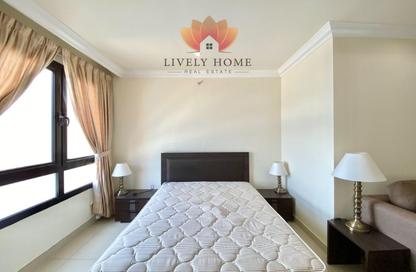Apartment - Studio - 1 for rent in West Porto Drive - Porto Arabia - The Pearl Island - Doha Apartment - Studio - 1 for rent in West Porto Drive - Porto Arabia - The Pearl Island - Doha