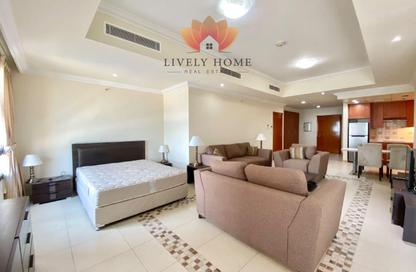 Apartment - Studio - 1 for rent in West Porto Drive - Porto Arabia - The Pearl Island - Doha