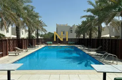 Villa - 3 Bedrooms - 4 Bathrooms for rent in Izghawa - Izghawa - Doha