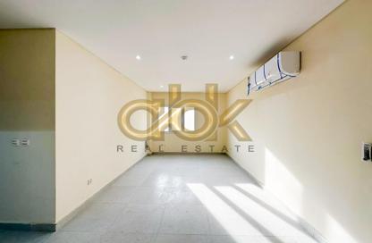 Whole Building - 7+ for rent in Al Wakra - Al Wakra - Al Wakrah - Al Wakra