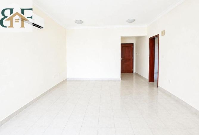 61002012 - Property Image 2