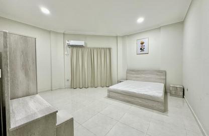 Apartment - 1 - 1 for rent in Simaisma Street - Umm Ghuwailina - Doha Apartment - 1 - 1 for rent in Simaisma Street - Umm Ghuwailina - Doha