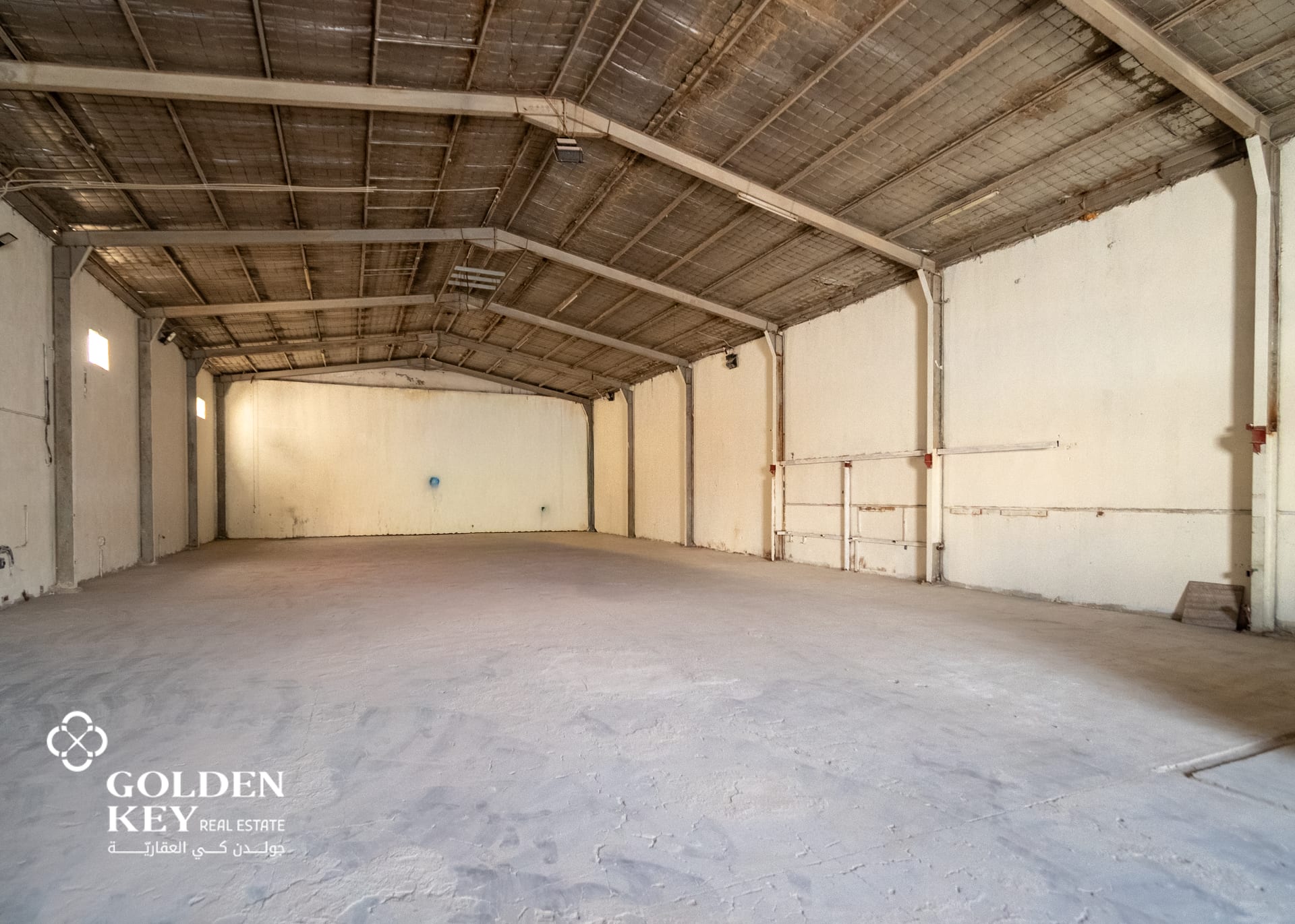 مستودع عام | 650 متر مربع | المنطقة الصناعية