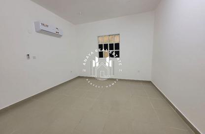 Apartment - 2 Bedrooms - 2 Bathrooms for rent in Muaither North - Muaither Area - Doha