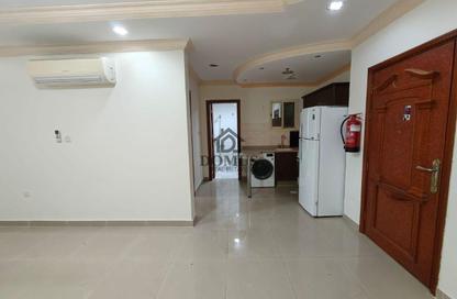 Apartment - 1 Bedroom - 1 Bathroom for rent in Al Zubair Bakkar Street - Al Sadd - Doha