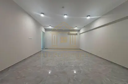 شقة - 2 غرف نوم - 3 حمامات للايجار في مشيرب جاليريا - مشيرب قلب الدوحة - الدوحة