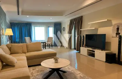Apartment - 1 Bedroom - 2 Bathrooms for rent in East Porto Drive - Porto Arabia - The Pearl Island - Doha