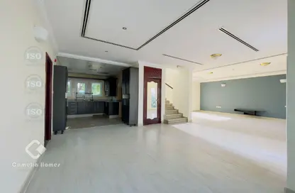 Compound - 3 Bedrooms - 3 Bathrooms for rent in Muraikh - AlMuraikh - Doha