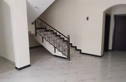 Compound - 5 Bedrooms - 4 Bathrooms for rent in Umm Al Seneem Street - Ain Khaled - Doha