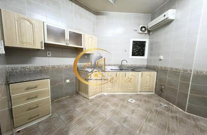 Apartment - 3 Bedrooms - 3 Bathrooms for rent in Thabit Bin Zaid Street - Al Mansoura - Doha Apartment - 3 Bedrooms - 3 Bathrooms for rent in Thabit Bin Zaid Street - Al Mansoura - Doha