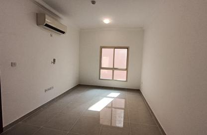 Apartment - 2 Bedrooms - 2 Bathrooms for rent in Bin Omran 46 - Fereej Bin Omran - Doha Apartment - 2 Bedrooms - 2 Bathrooms for rent in Bin Omran 46 - Fereej Bin Omran - Doha