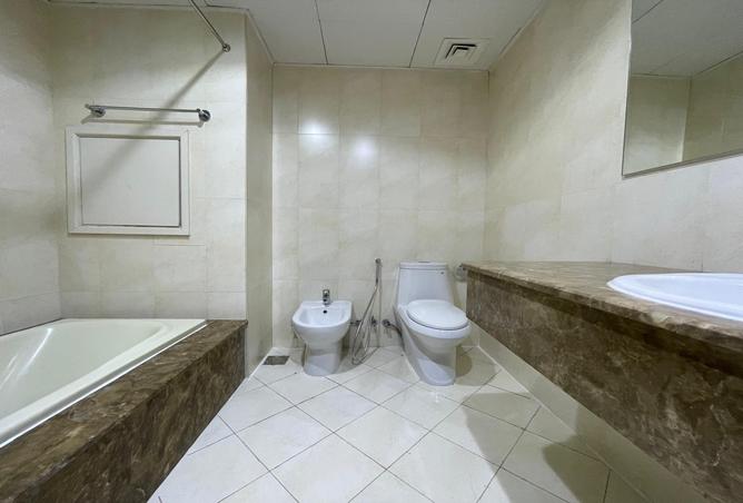 1002458 - Property Image 3