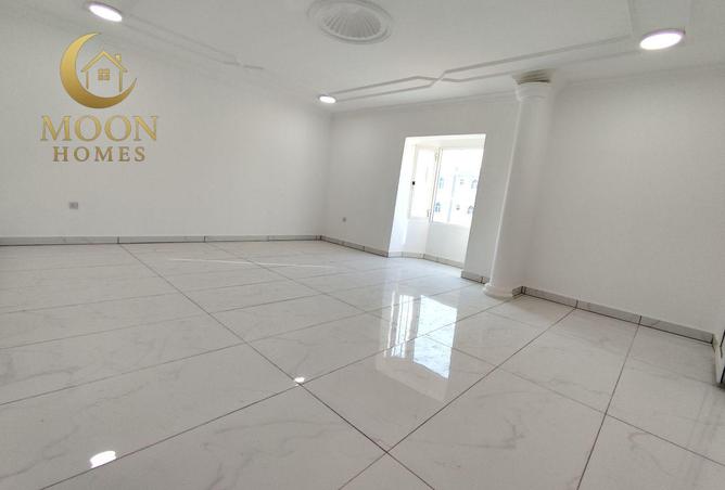 60503105 - Property Image 2