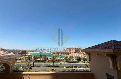 Apartment - 2 Bedrooms - 3 Bathrooms for rent in West Porto Drive - Porto Arabia - The Pearl Island - Doha