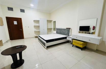 Apartment - Studio - 1 Bathroom for rent in Al Sadd Road - Al Sadd - Doha