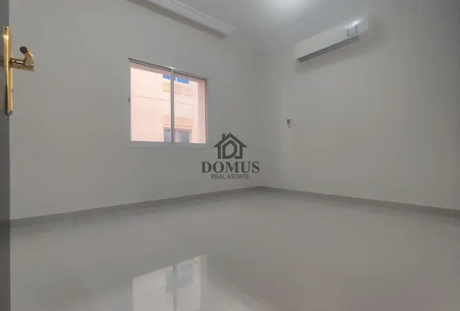 63312400 - Property Image 3