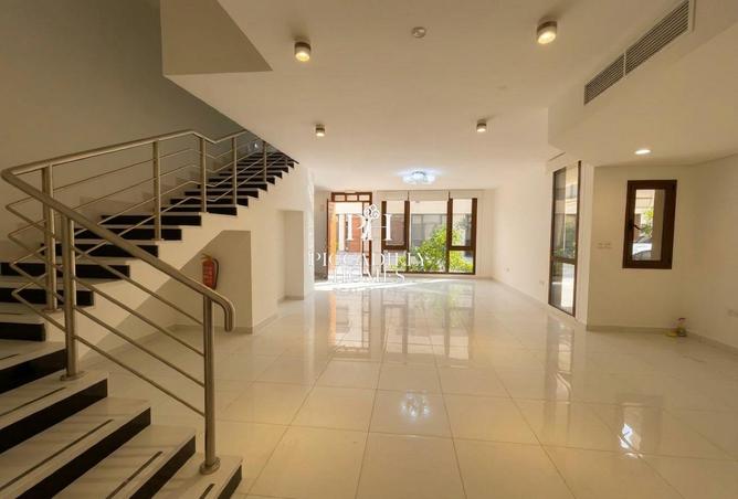 53814064 - Property Main Image