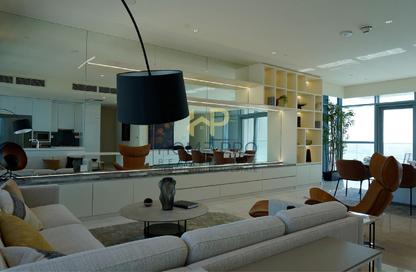 Apartment - 3 Bedrooms - 4 Bathrooms for sale in Lusail City - Lusail