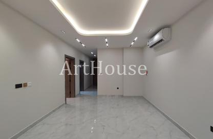 Apartment - 1 Bedroom - 2 Bathrooms for rent in Al Messila - Al Messila - Doha Apartment - 1 Bedroom - 2 Bathrooms for rent in Al Messila - Al Messila - Doha