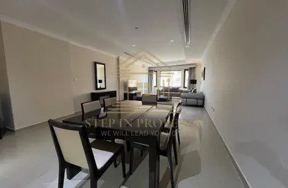 Apartment - 2 Bedrooms - 2 Bathrooms for rent in East Porto Drive - Porto Arabia - The Pearl Island - Doha