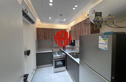 Penthouse - 2 Bedrooms - 2 Bathrooms for rent in Al Nasr Street - Al Nasr - Doha