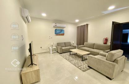 Villa - 6 Bedrooms - 6 Bathrooms for rent in Al Kheesa - Al Kheesa - Umm Salal Mohammed