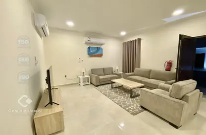 Villa - 6 Bedrooms - 6 Bathrooms for rent in Al Kheesa - Al Kheesa - Umm Salal Mohammed