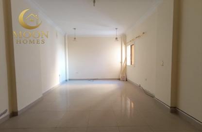 Apartment - 1 Bedroom - 2 Bathrooms for rent in Umm Ghuwailina 4 - Umm Ghuwailina - Doha