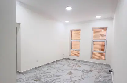 Apartment - 2 Bedrooms - 3 Bathrooms for rent in Ammar Bin Yasser Street - Al Aziziyah - Doha Apartment - 2 Bedrooms - 3 Bathrooms for rent in Ammar Bin Yasser Street - Al Aziziyah - Doha
