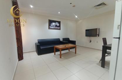 Apartment - 1 Bedroom - 1 Bathroom for rent in Umm Ghwailina Comm - Umm Ghuwalina - Umm Ghuwailina - Doha Apartment - 1 Bedroom - 1 Bathroom for rent in Umm Ghwailina Comm - Umm Ghuwalina - Umm Ghuwailina - Doha