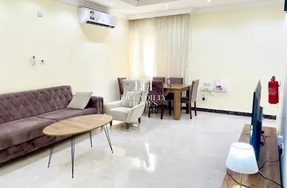 Apartment - 2 Bedrooms - 2 Bathrooms for rent in Al Mansoura - Al Mansoura - Doha