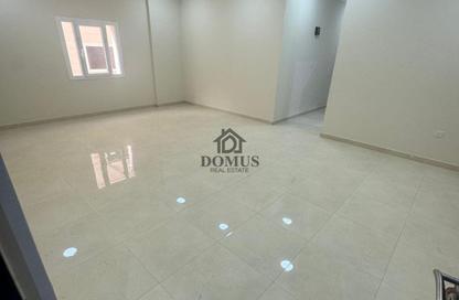 Apartment - 2 Bedrooms - 3 Bathrooms for rent in Al Nasr Street - Al Nasr - Doha