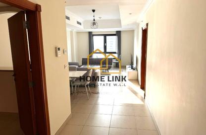 Apartment - 1 Bedroom - 2 Bathrooms for rent in West Porto Drive - Porto Arabia - The Pearl Island - Doha