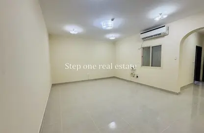 Apartment - 2 Bedrooms - 2 Bathrooms for rent in Ammar Bin Yasser Street - Al Aziziyah - Doha
