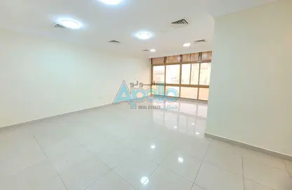شقة - 3 غرف نوم - 3 حمامات للايجار في شارع السد - السد - الدوحة شقة - 3 غرف نوم - 3 حمامات للايجار في شارع السد - السد - الدوحة