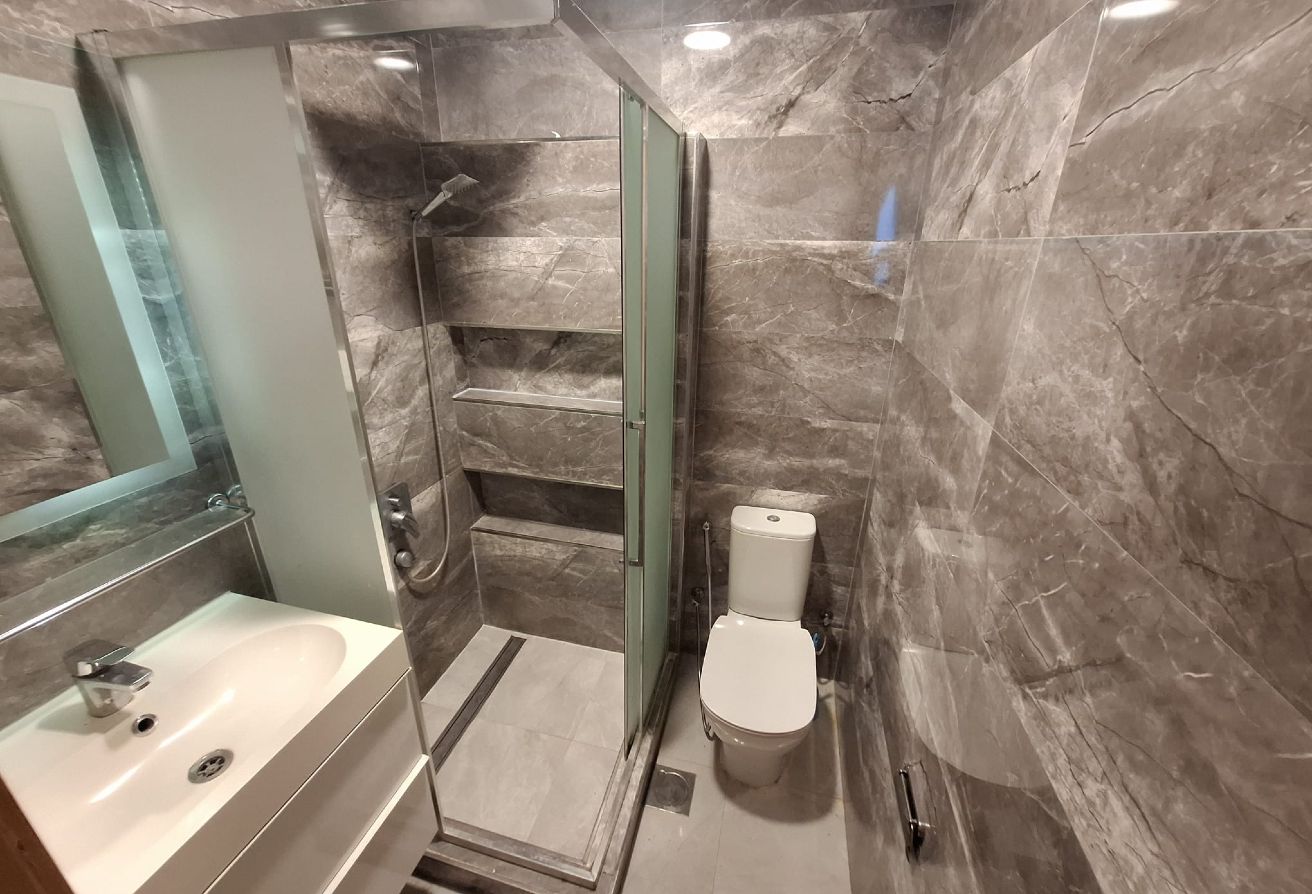 ELEGANT 2BHK FF IN ZIGZAG HIGHER FLOOR @ ONLY 6490 thumbnail 15