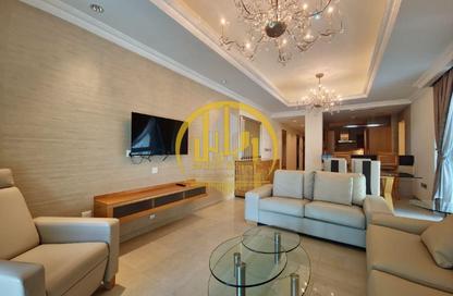 Apartment - 2 Bedrooms - 3 Bathrooms for rent in Viva West - Viva Bahriyah - The Pearl Island - Doha
