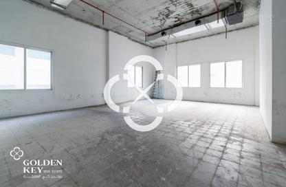 Shop - Studio - 2 Bathrooms for rent in Al Sadd Road - Al Sadd - Doha