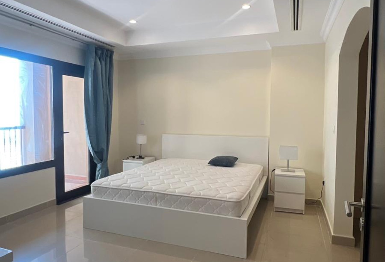 1BHK Fully Furnished| Side Sea View| Porto arabia thumbnail 3