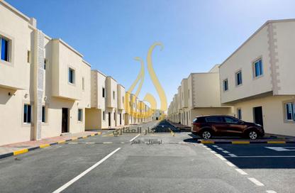 Villa - 6 Bedrooms - 6 Bathrooms for rent in Al Kheesa - Al Kheesa - Umm Salal Mohammed