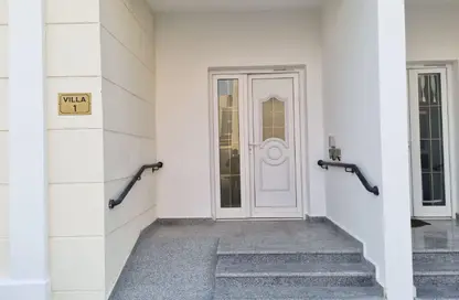 Apartment - 2 Bedrooms - 3 Bathrooms for rent in West Walk - Al Waab - Doha