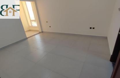 Apartment - 3 Bedrooms - 3 Bathrooms for rent in Al Nasr Street - Al Nasr - Doha