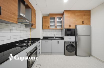 Apartment - 2 Bedrooms - 2 Bathrooms for rent in Al Tarfa Residences - Fox Hills - Lusail