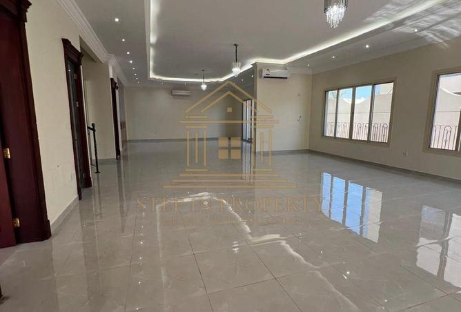 55975689 - Property Image 2