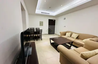 Apartment - 2 Bedrooms - 2 Bathrooms for rent in Umm Ghuwailina - Doha