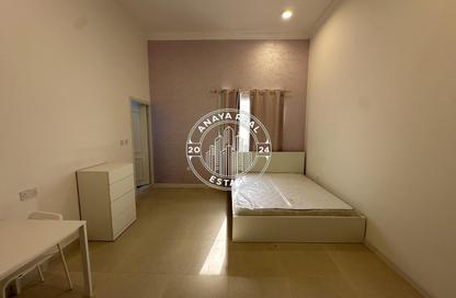 Apartment - Studio - 1 for rent in Ammar Bin Yasser Street - Al Aziziyah - Doha